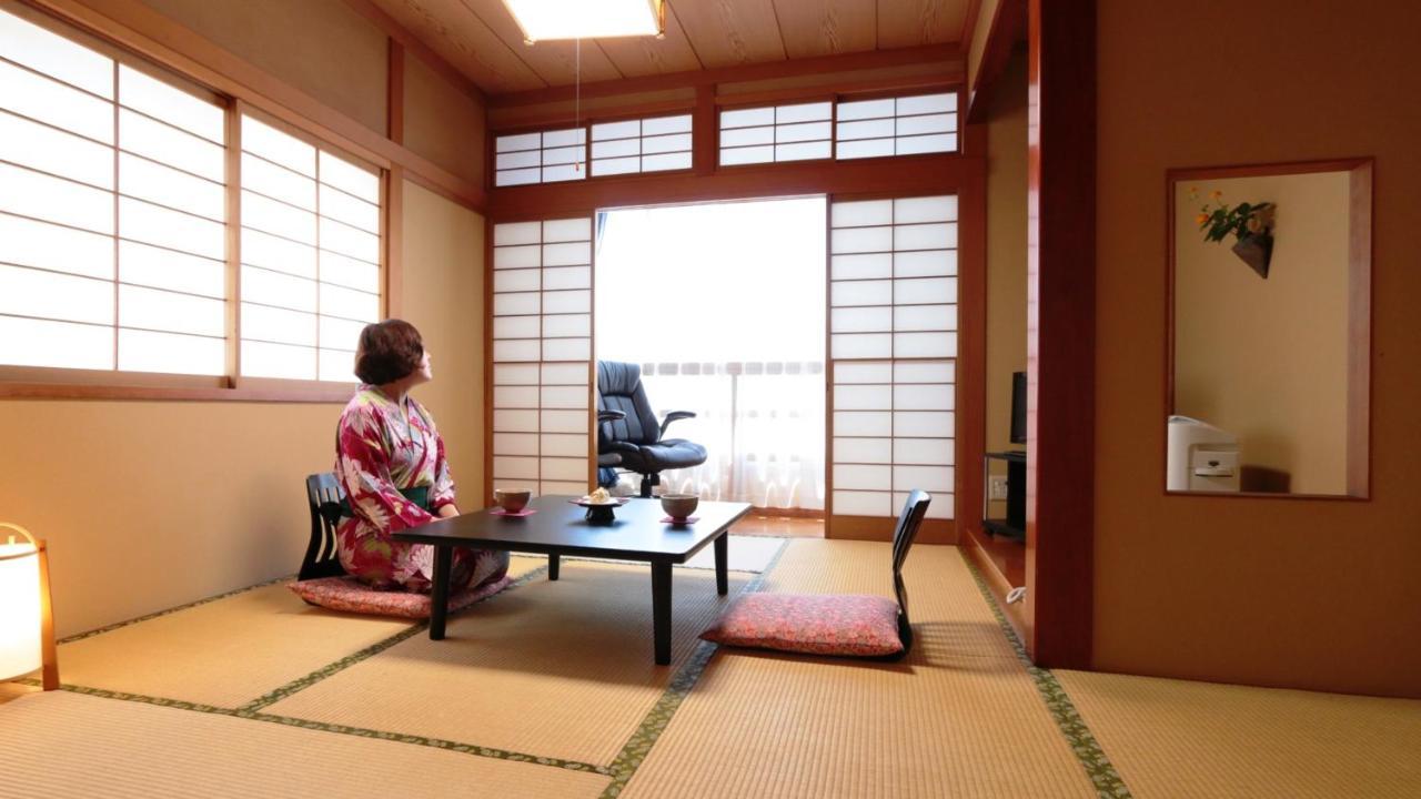 Baigetsu Ryokan Shimosuwa Extérieur photo